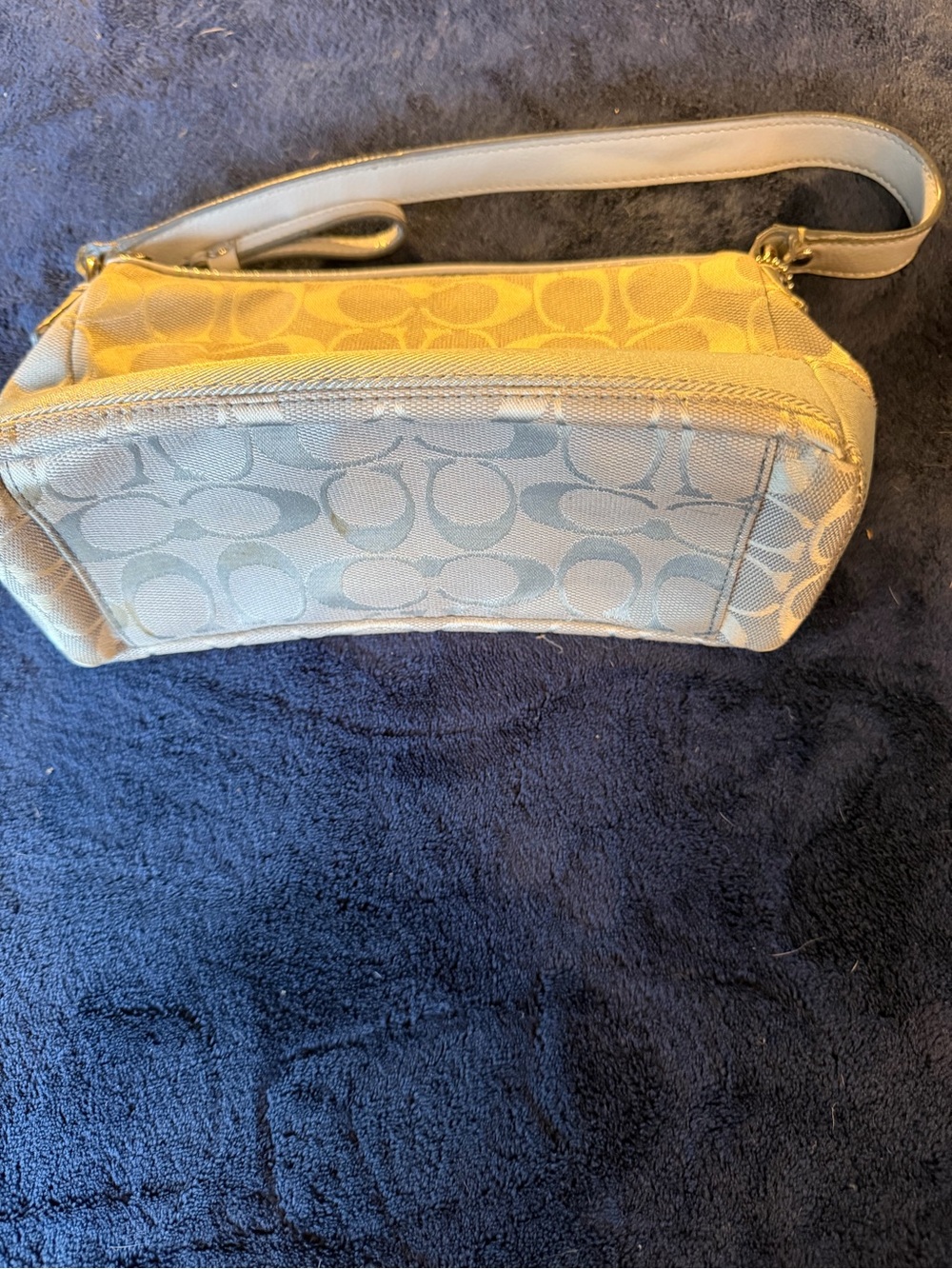 Coach Light Gray Signature Jacquard Wristlet - Picture 3 of 3
